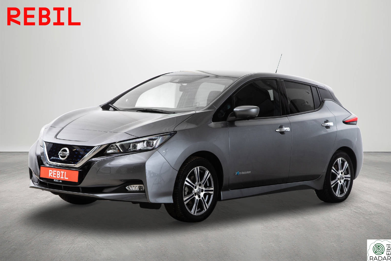 NISSAN Leaf 40kWh 270km(WLTP)/Tekna/ACC/Bose/ProPilot/Delskinn/DAB/Navi