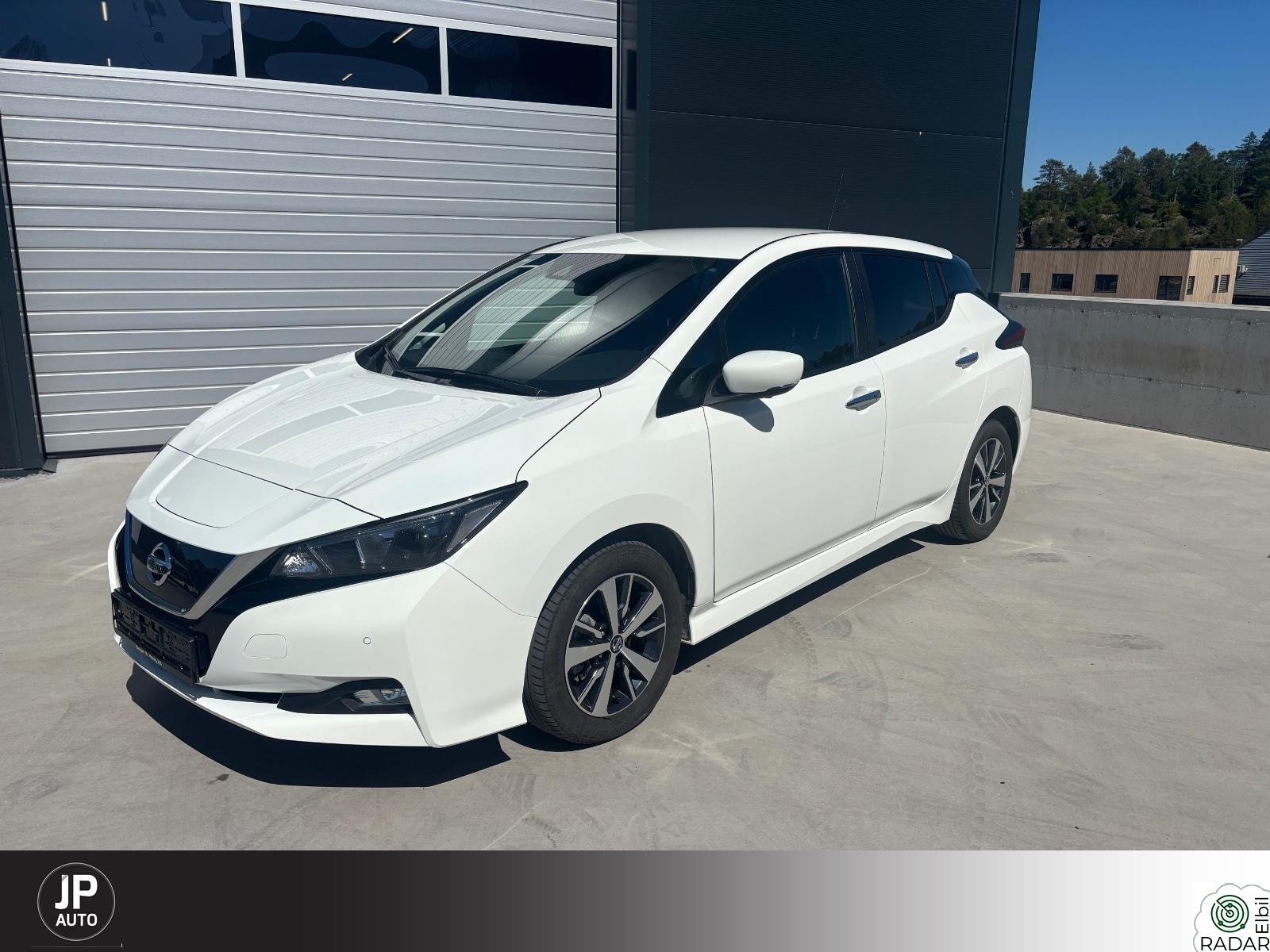 NISSAN Leaf 40kWh Leaf ACENTA 40 KWH KUN 19200 km