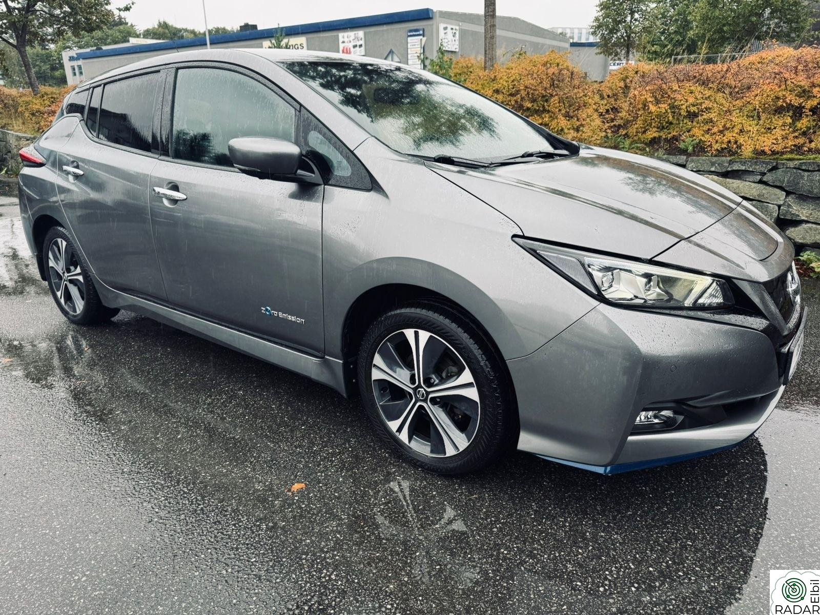 NISSAN Leaf 62kWh 62kWh/385Km//360KAM/ACC/Keyless/NAVI/EU/S+V++