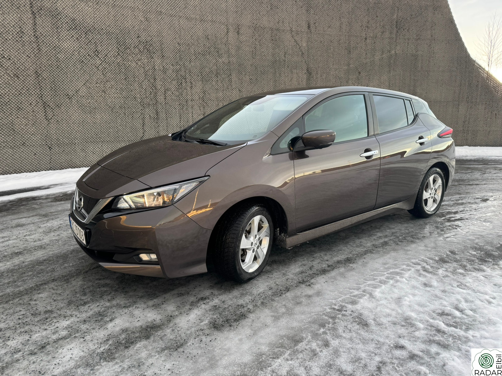 NISSAN Leaf 40kWh 40 kw. En eier og alle servicer fulgt. Meget lav km.