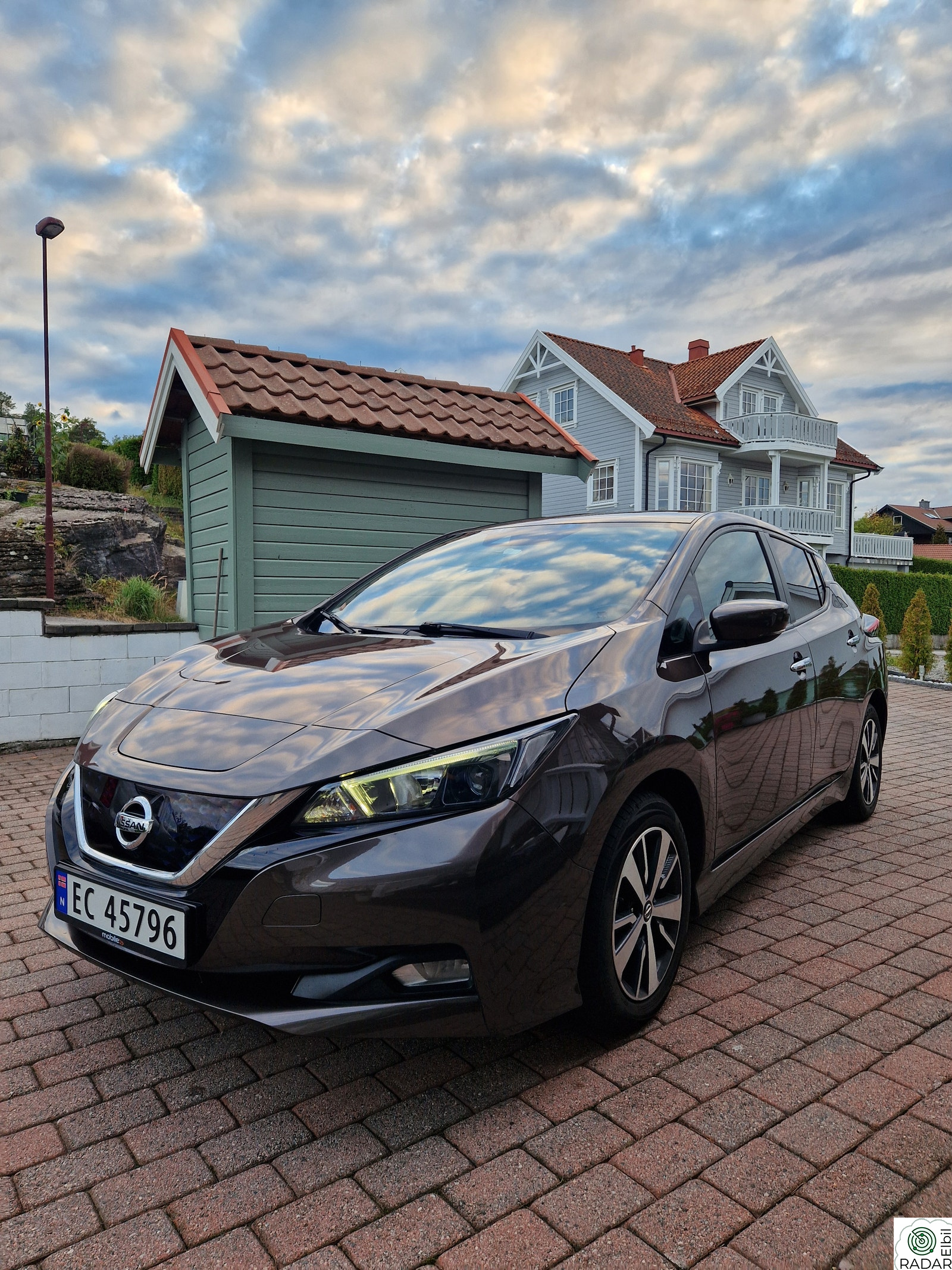 NISSAN Leaf 40kWh 40kWh Acenta