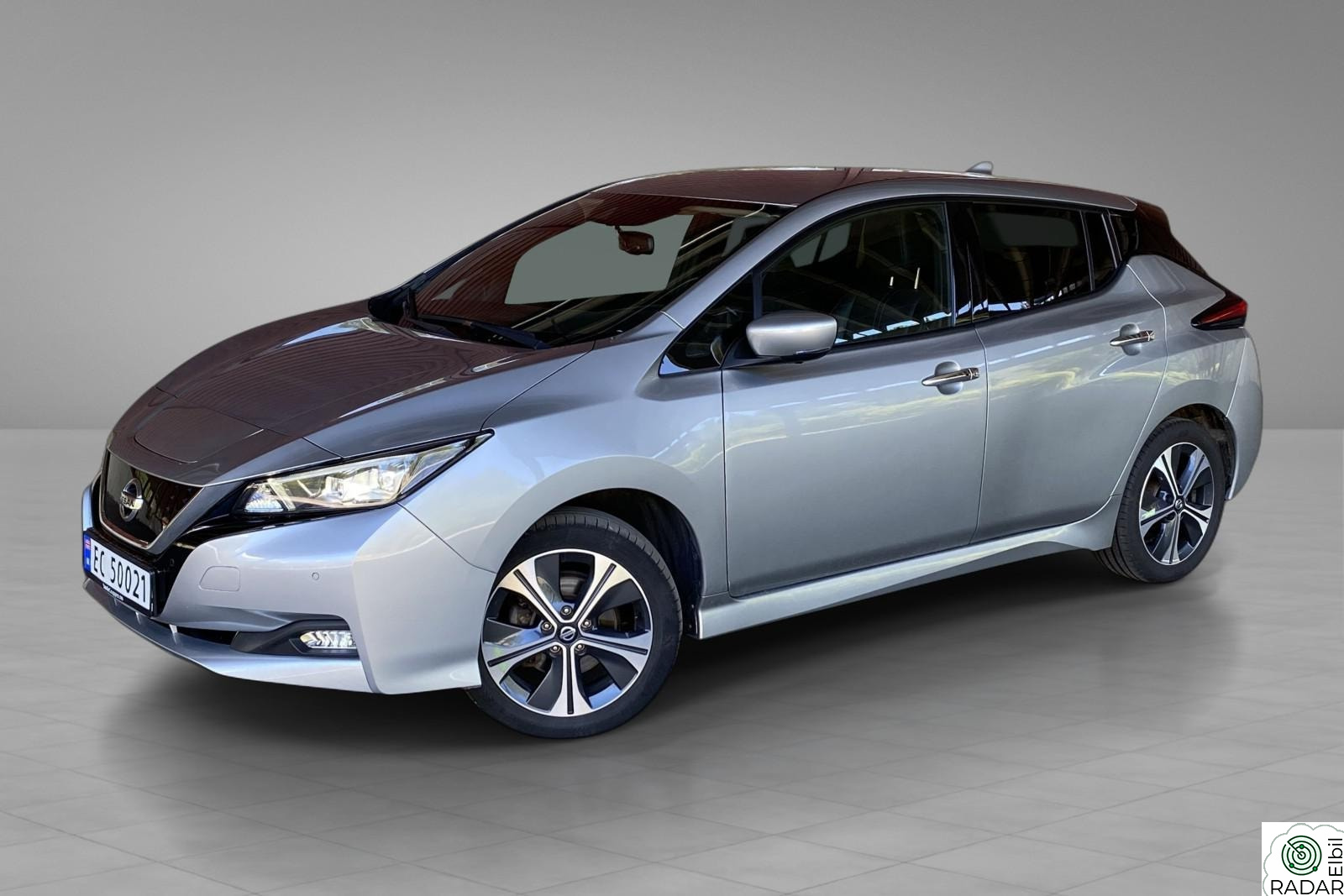 NISSAN Leaf 62kWh 62kWh,EU OK TIL 06.2027,SKINN,CRUISE,RATTVARMER,GARANTI