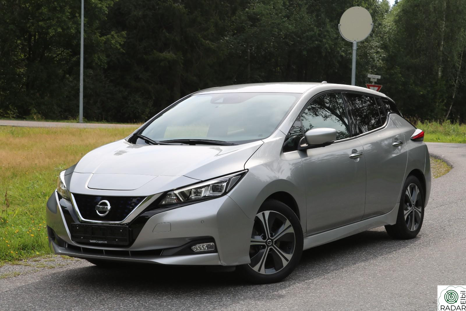 NISSAN Leaf 40kWh 40kWh CRUISE LED NAVI R-KAMERA RATTVARME BLIS GARANT