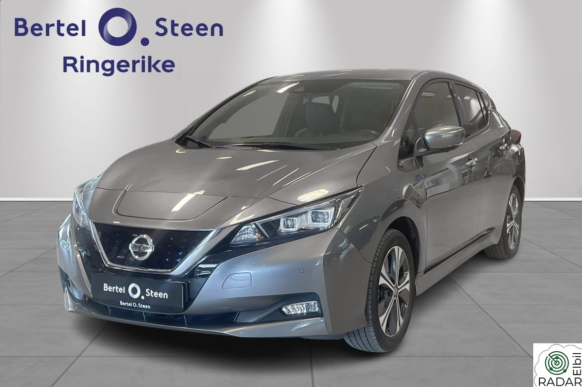 NISSAN Leaf 62kWh 62 kWh Bose/Skinnseter/360 Kamera/Varme i ratt mm.