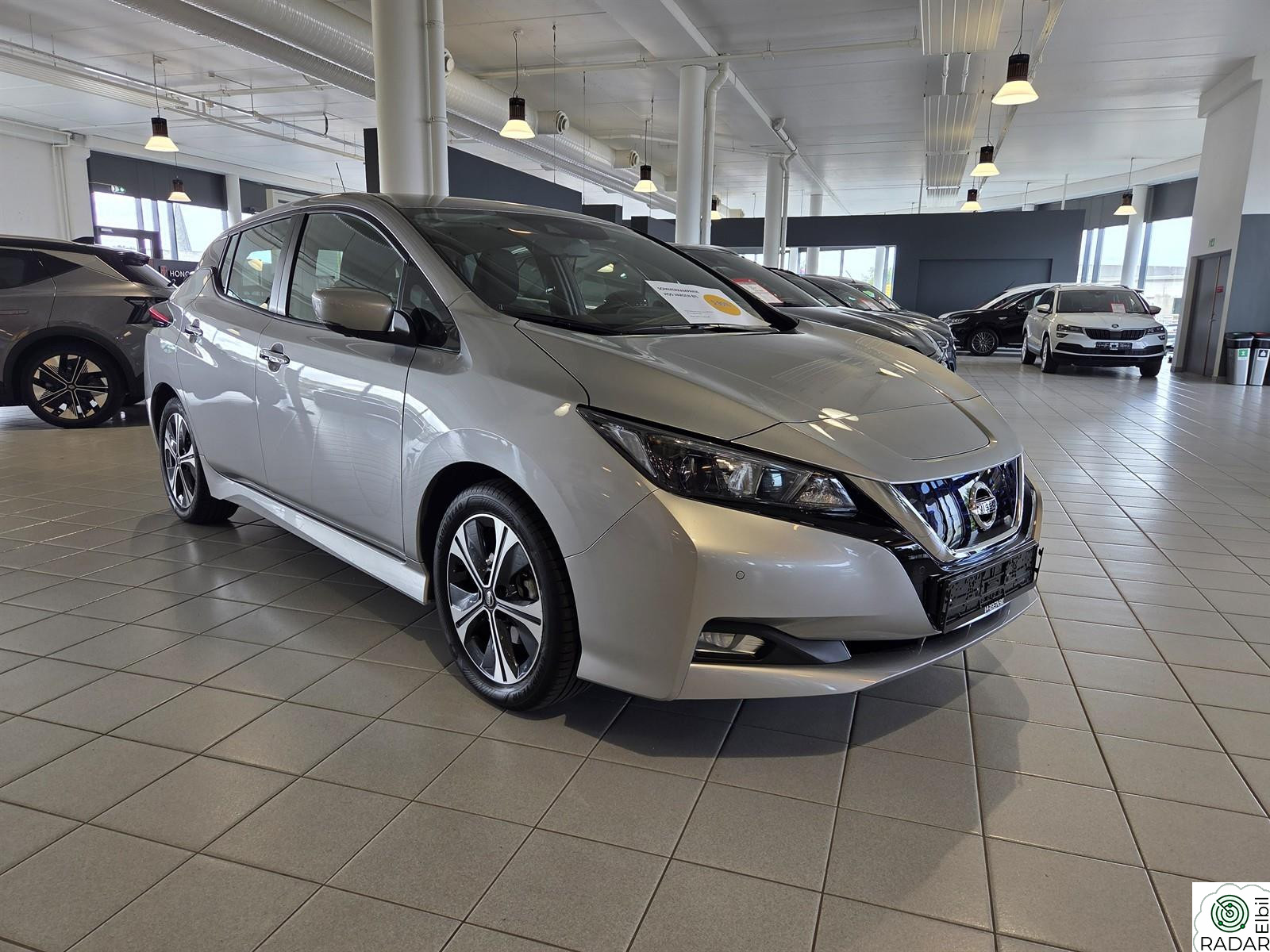 NISSAN LEAF 40kWh 40KWH Acenta, Lav Km, Norsk.