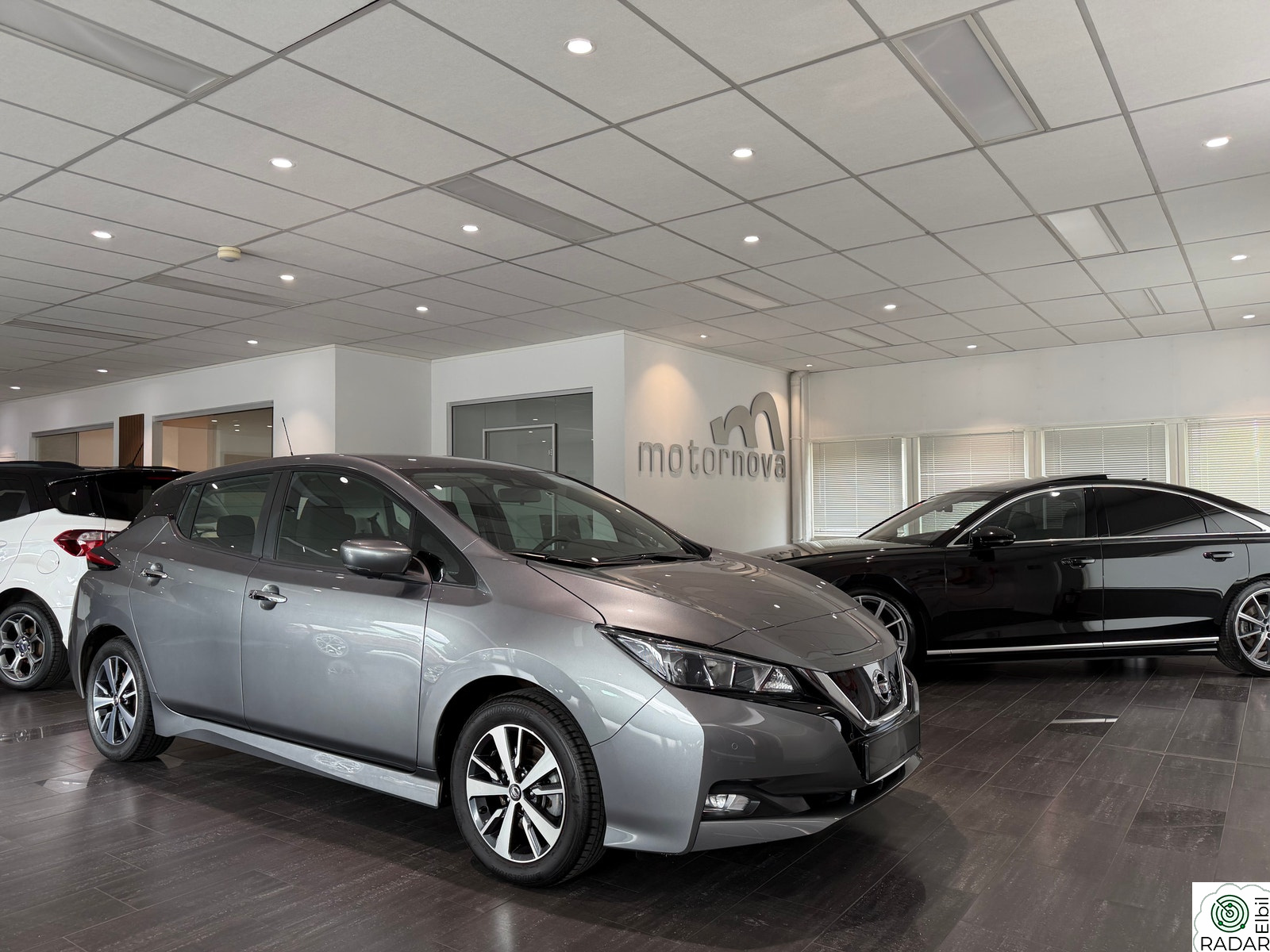 NISSAN LEAF 40kWh 40 kWh Acenta /360kam/Adaptiv cruise/Keyless/SE KM!