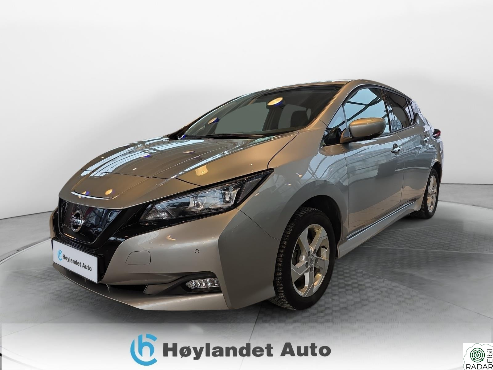 NISSAN LEAF 62kWh 62kWh N-Connecta 62kWt / Delskinn / LED