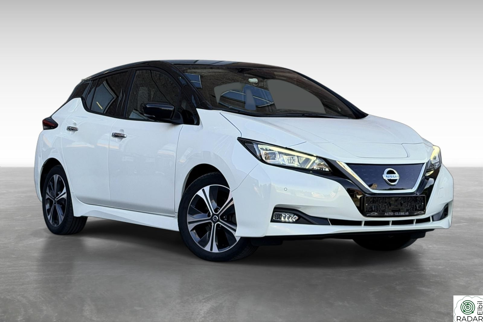 NISSAN LEAF 40kWh 40kWh - Tekna - Skinn - ACC - Navi - 360 Kamera - BOSE+