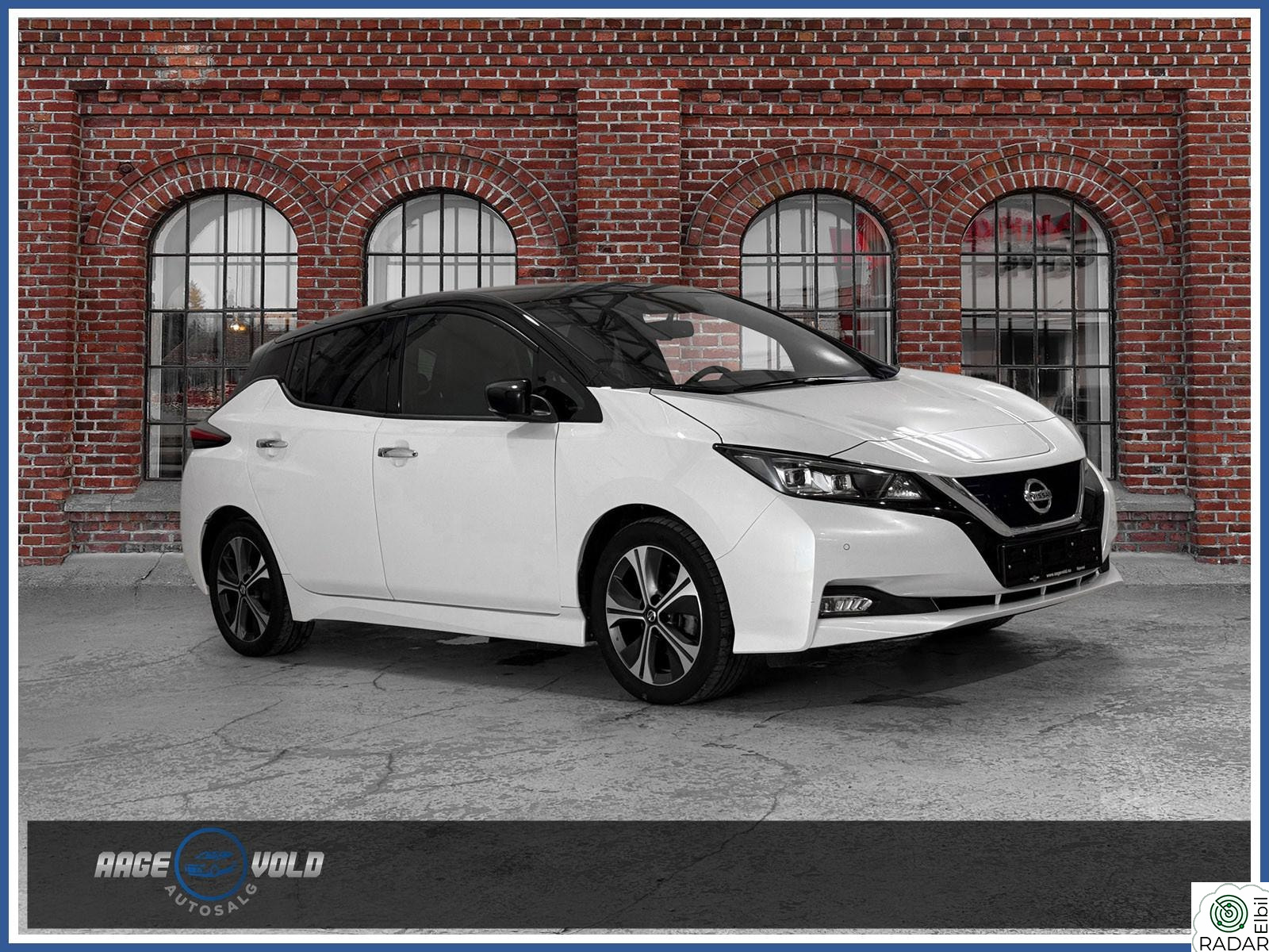 NISSAN LEAF 40kWh 150 hk. N-Connecta Delskinn LED Nybilgaranti