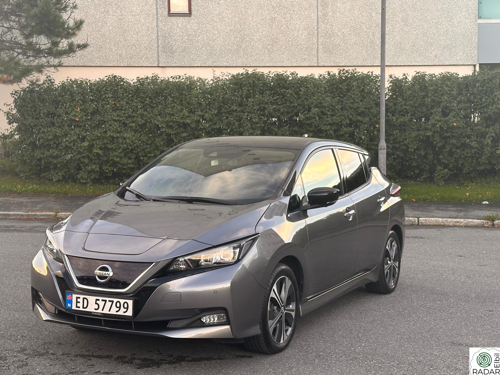 NISSAN LEAF 40kWh 40kWh Tekna/ Skinn