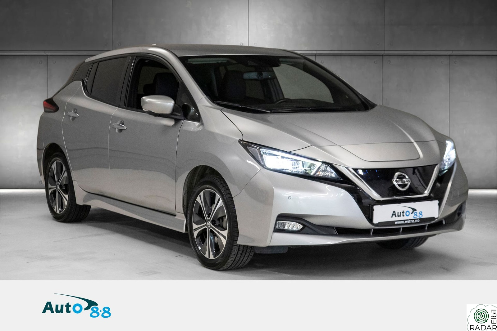 NISSAN LEAF 62kWh 63 kWh / N-CONNECTA / ACC / BLIS / DELSKINN / 360