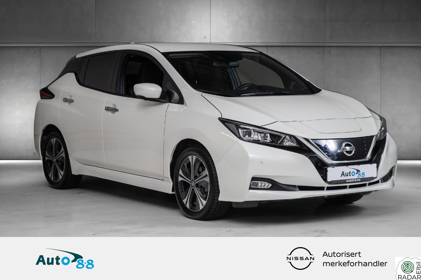 NISSAN LEAF 40kWh /40kWh/BLIS/NAVI/DAB+/VARMEPUMPE/KAMERA/++!