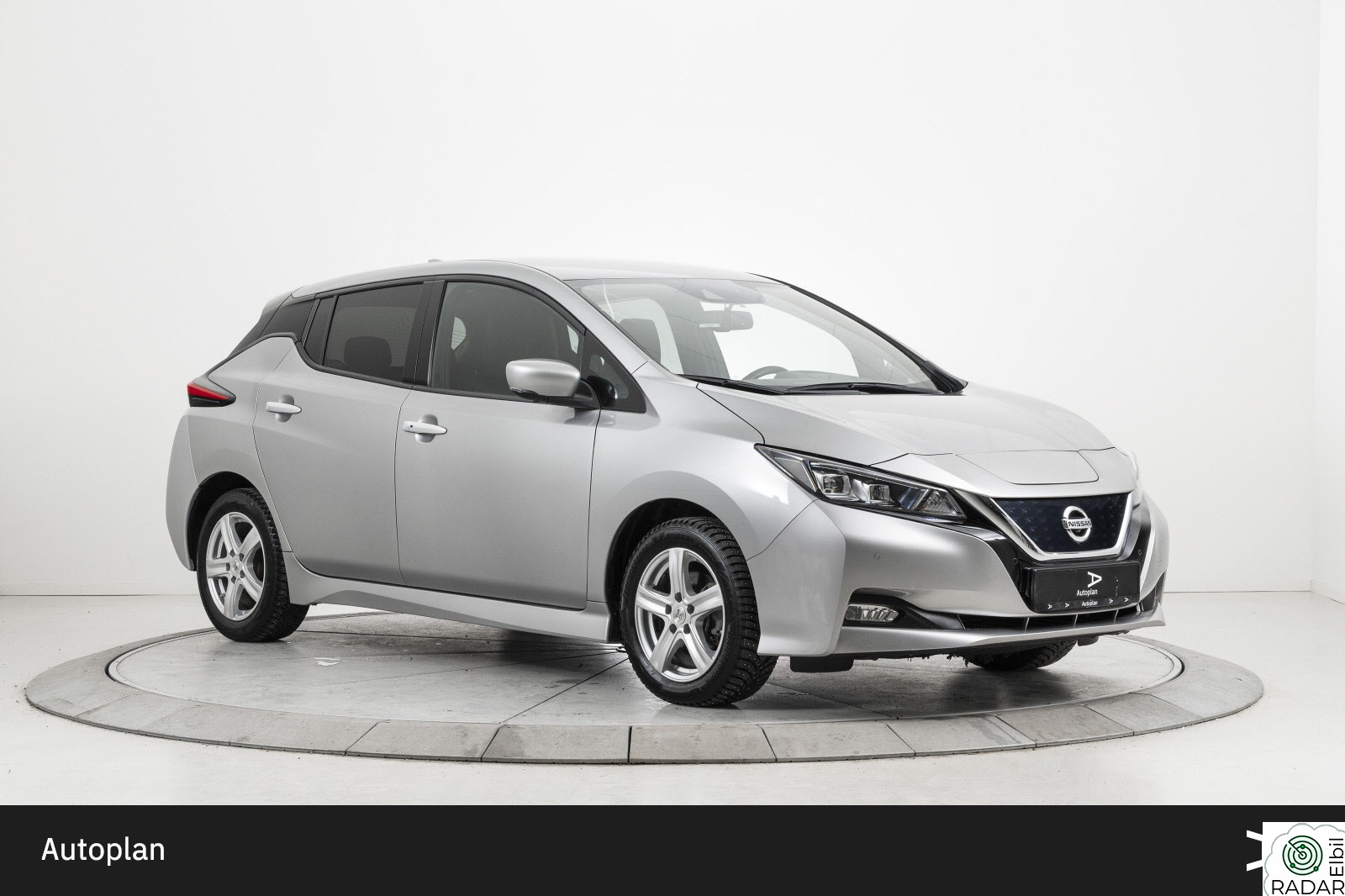 NISSAN LEAF 40kWh 40kWh N-Connecta ACC Kamera Navi Rattvarme