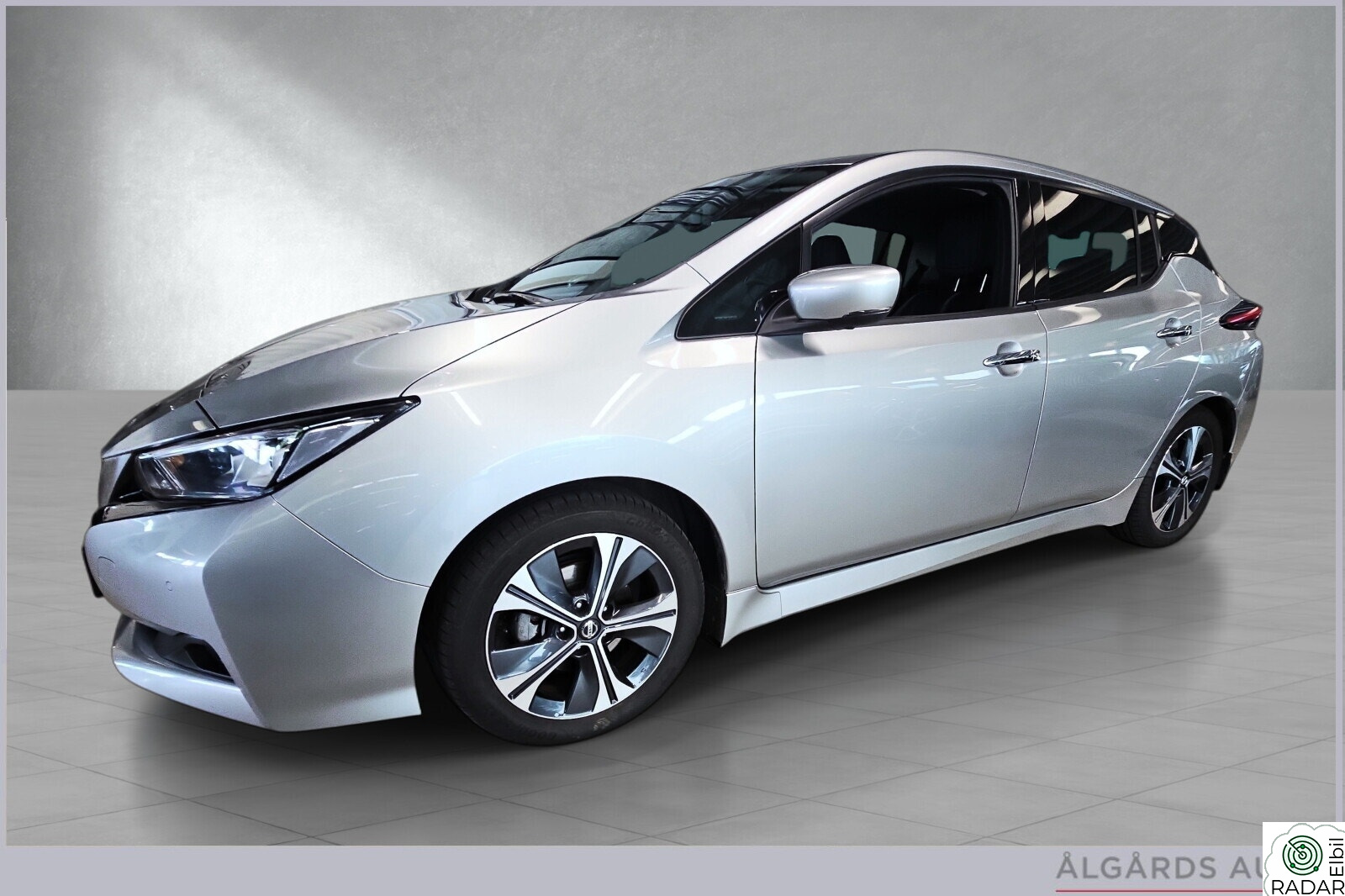 NISSAN LEAF 40kWh 40kWh Tekna SKINN-BOSE-PROPILOT-360 KAMERA