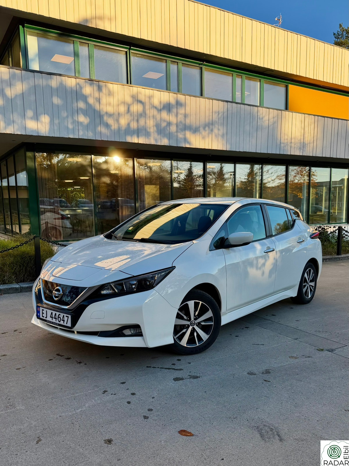 NISSAN Leaf 40kWh 40kWh Acenta (K)