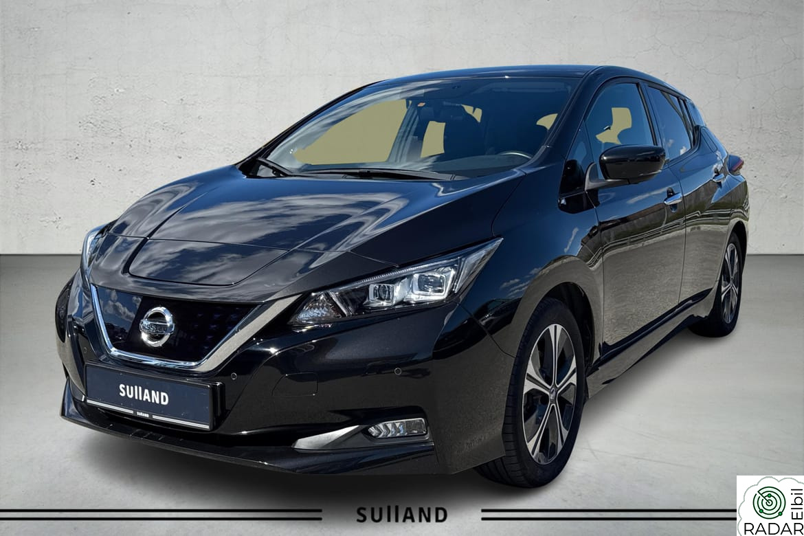 NISSAN LEAF 40kWh E-PEDAL | APPLE CARPLAY | 360 KAMERA