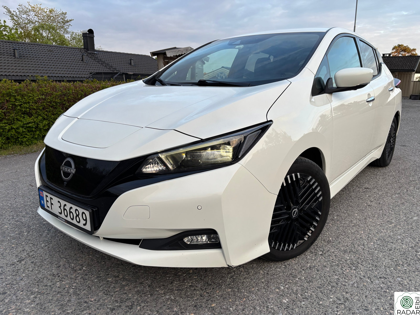 NISSAN Leaf 40kWh 39kWh Tekna
