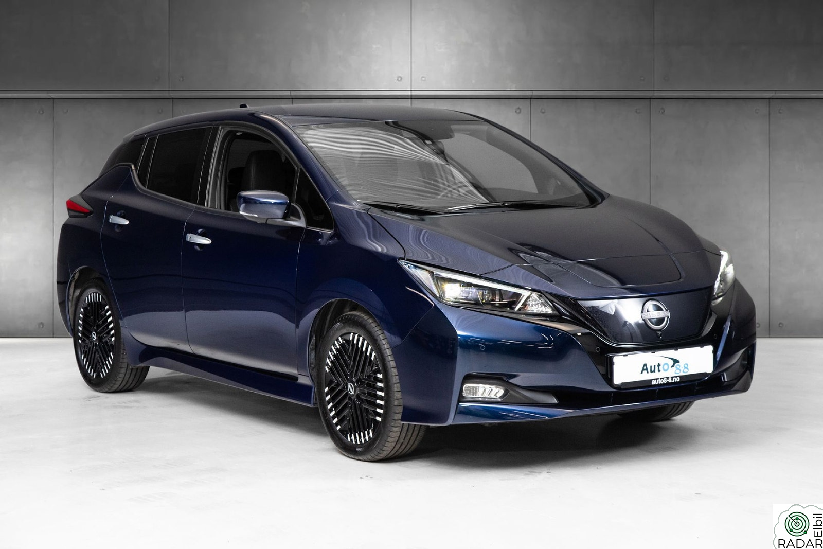 NISSAN LEAF 40kWh 40 kWh/N-CONNECTA/360/BLIS/KEYLESS/ACC/DAB+/VARMEPUMPE