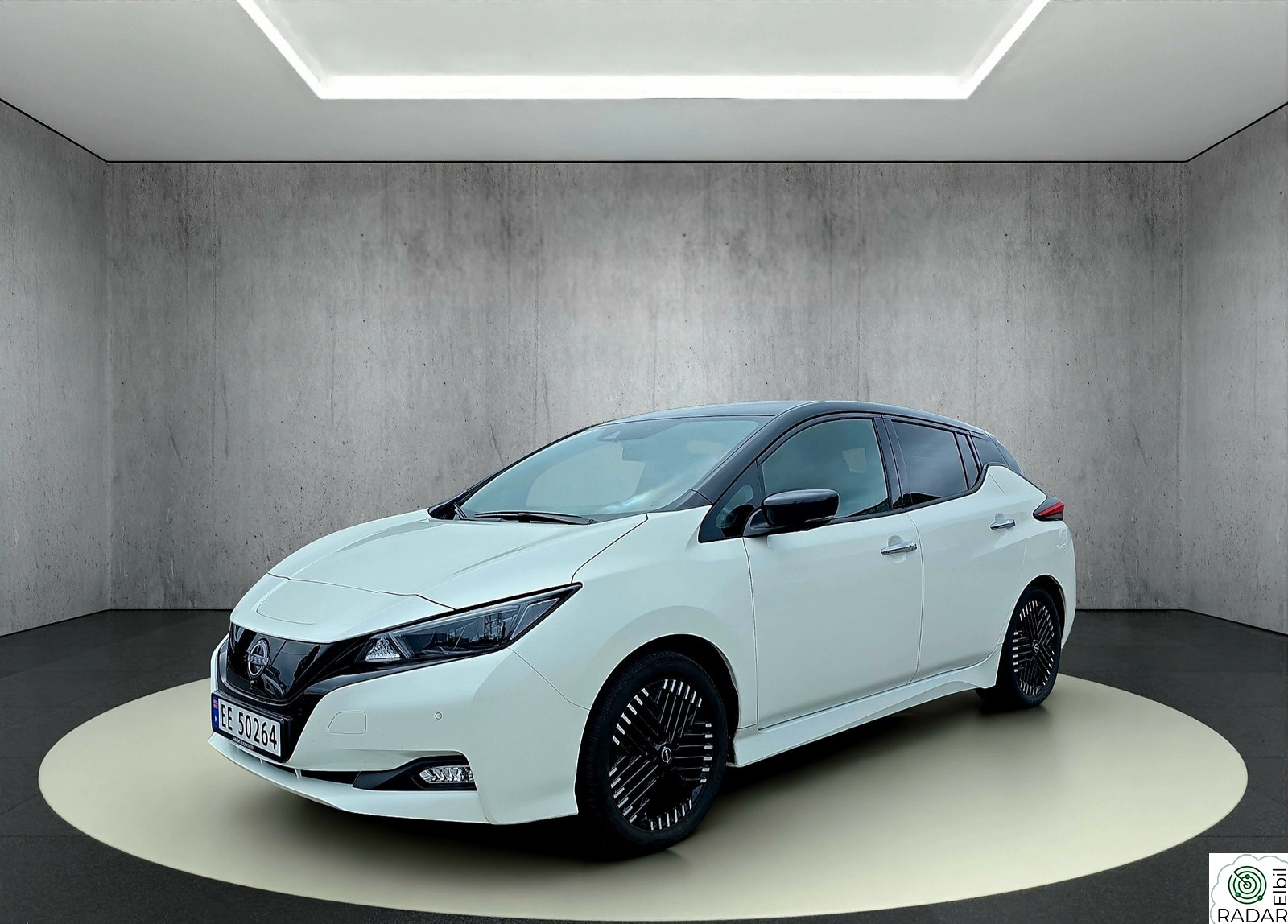 NISSAN LEAF 40kWh 39kWh N-Connecta W&B 2-Tone