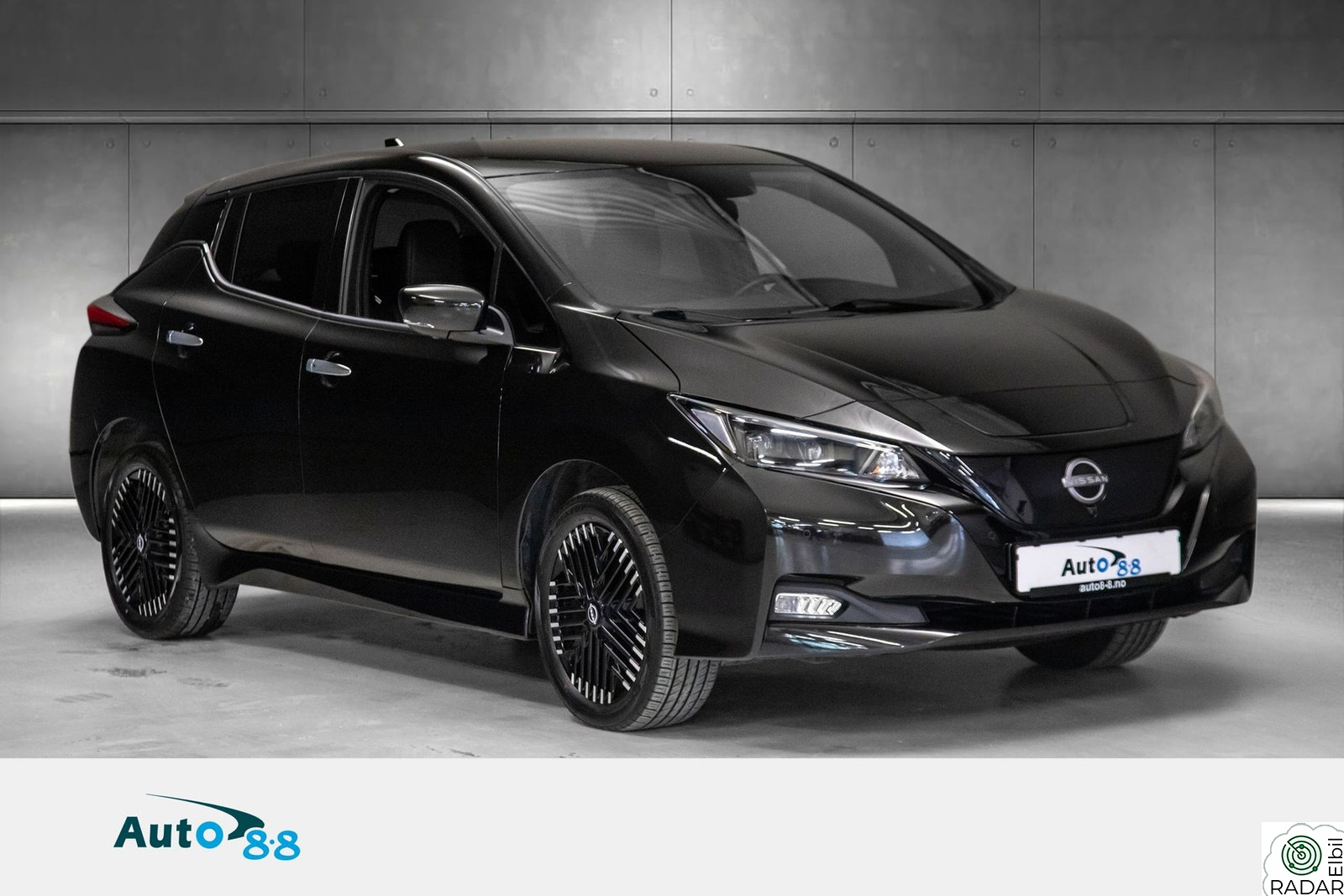 NISSAN LEAF 62kWh 62 kWh / N-CONNECTA / 360 / ACC / BLIS / DELSKINN