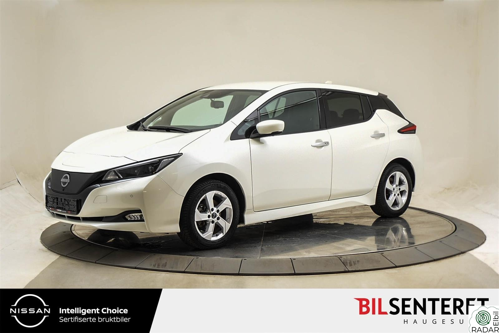 NISSAN LEAF 40kWh N-Connecta 40KWH Navi, Delskinn, 360 kamera, Facelift