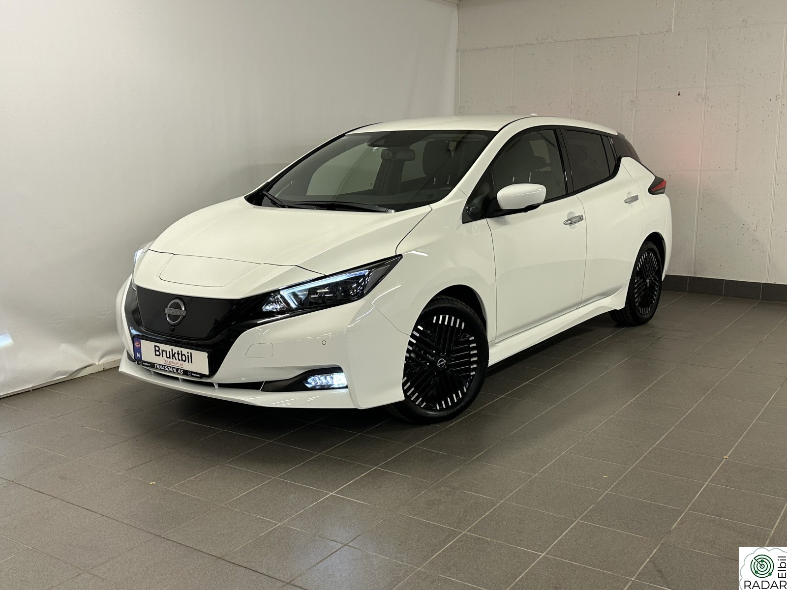 NISSAN LEAF 40kWh 39kWh N-Connecta LAV KM/1 eier/LED/360cam/APP-styring