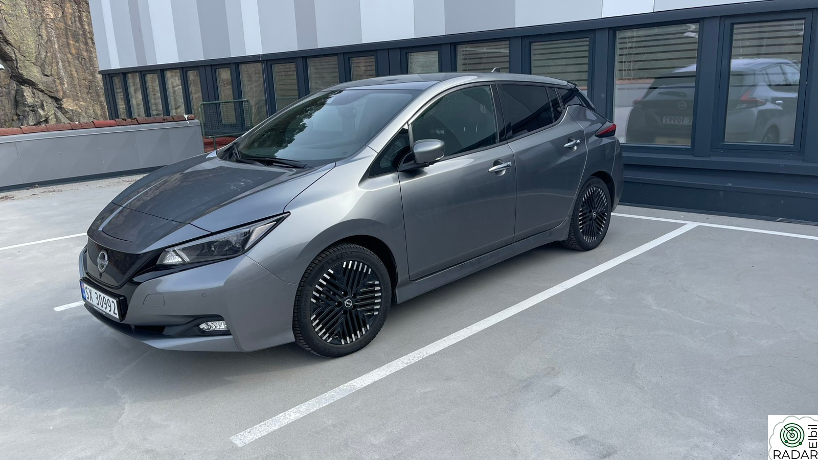 NISSAN LEAF 40kWh 39kWhConnectaFacel.Carplay360v.Pumpe,autklima,nyservice