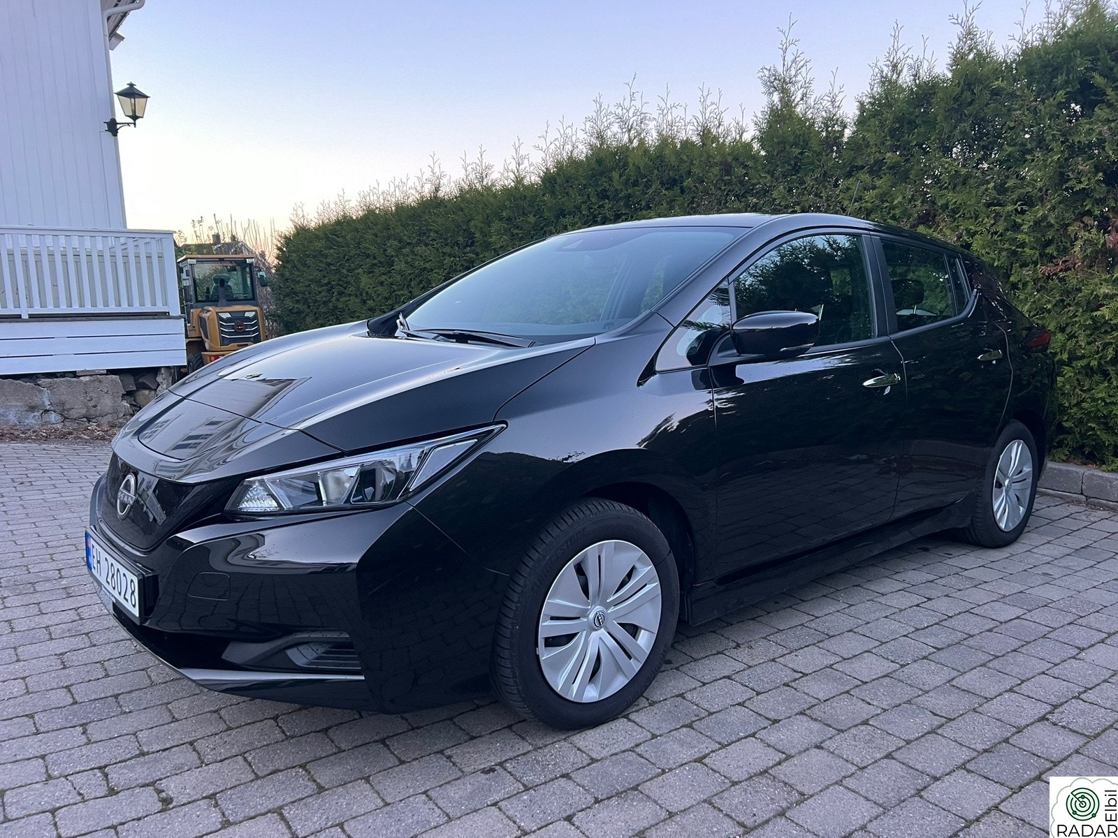 NISSAN LEAF 40kWh 39kWh Visia, LAV KM, 2 sett hjul, En eier
