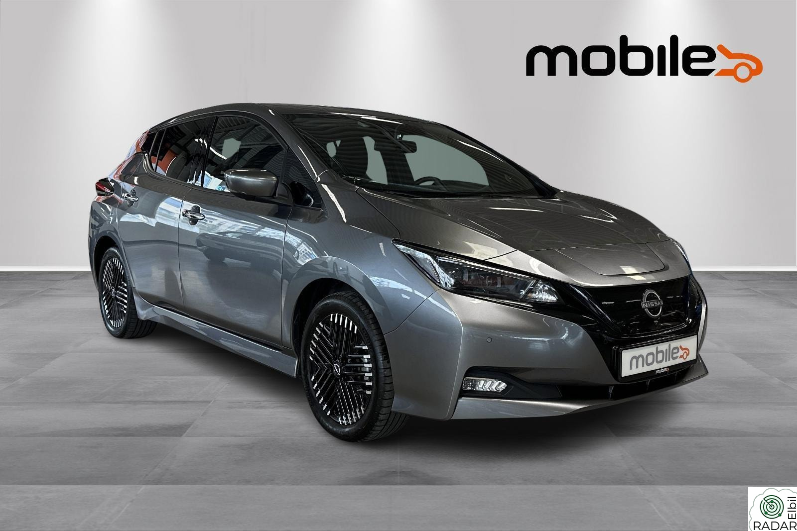 NISSAN LEAF 40kWh 278km N-Connecta/360kam/Carplay/Rattvarme/DAB/Delskinn