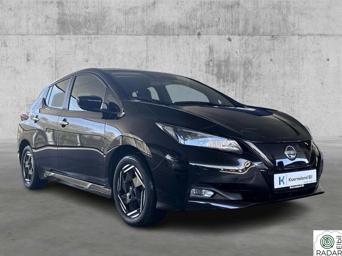 NISSAN Leaf 40kWh Acenta 39kWh | R.kam | ACC | rattvarme | Navi ++