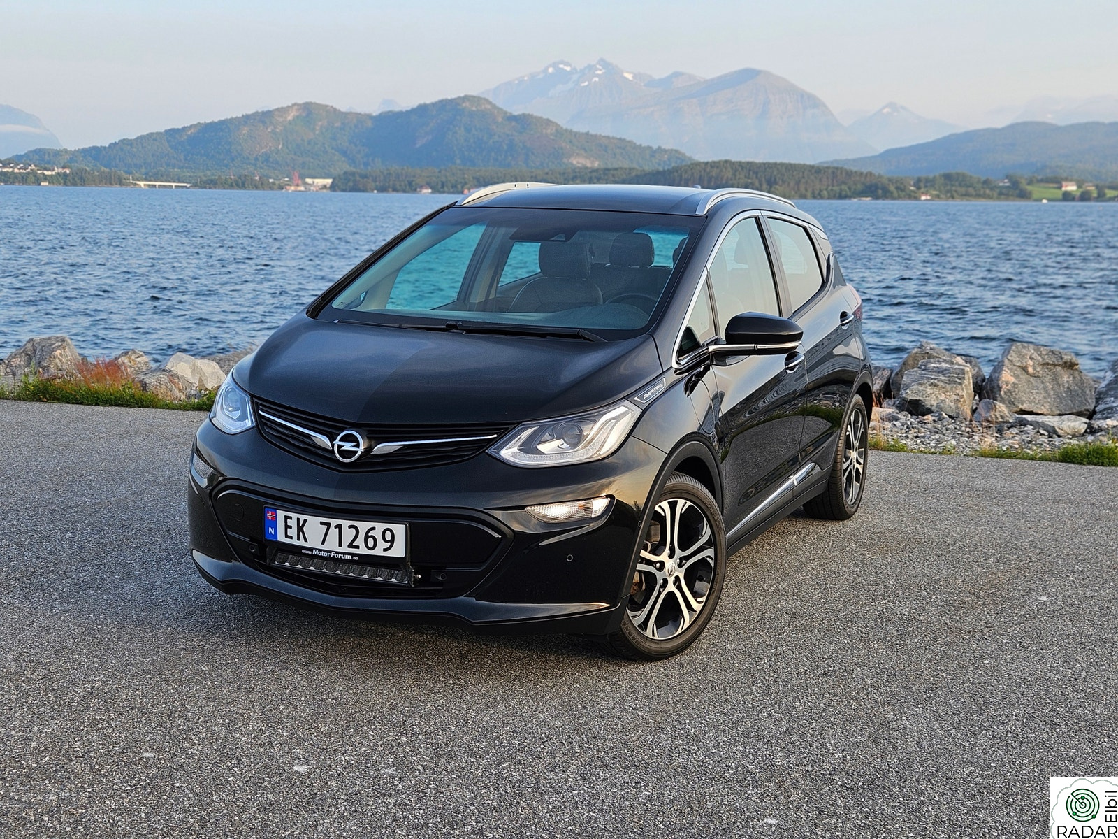 OPEL Ampera-e Premium. Skinn,Bose lyd,nypolert,nye bremser og EU-god