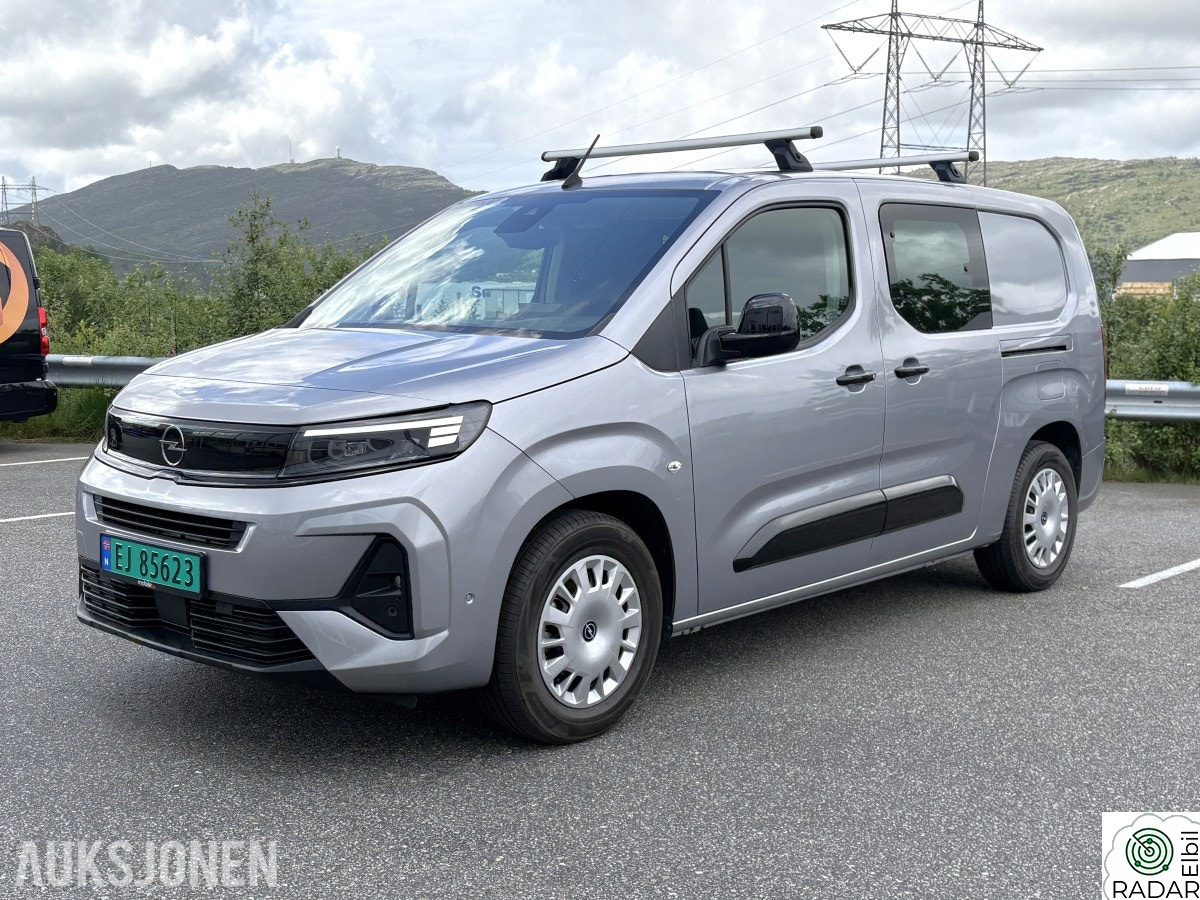 OPEL Combo-e Cargo Electric 50kWh L2 - 2 sett hjul - ladekabel