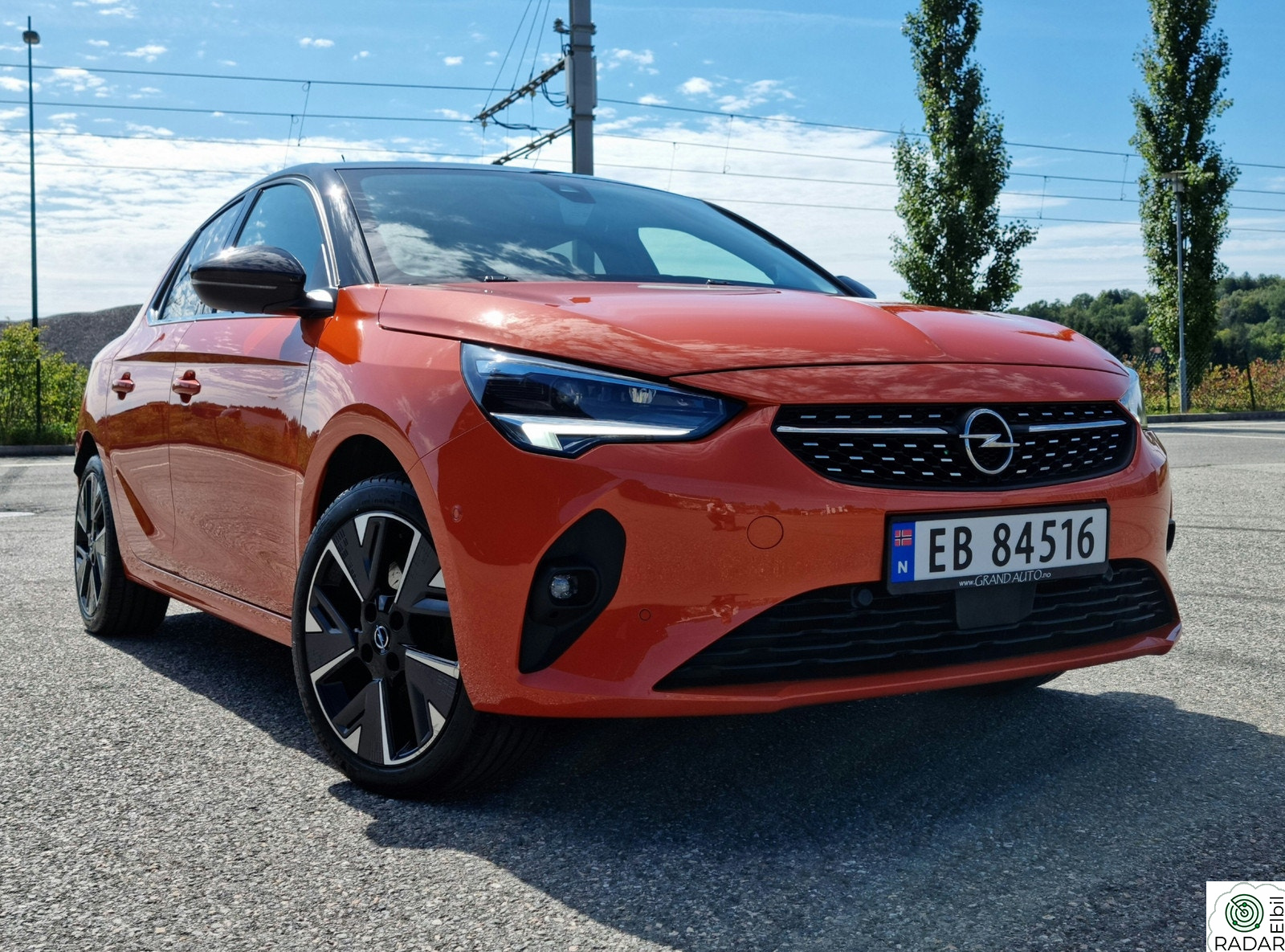 OPEL CORSA e Elegance Fullutstyrt Matrix LED 50kWh Autopilot Skinn