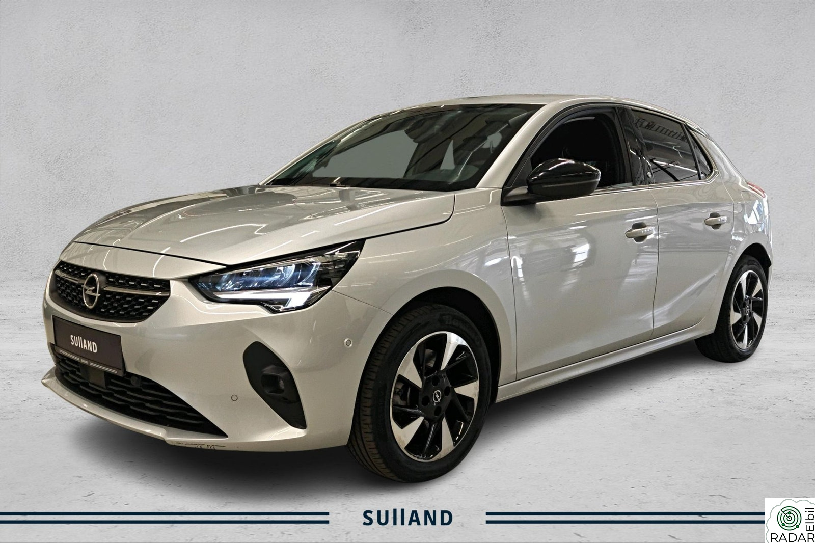 OPEL CORSA Elegance 136HK I R.kamera I CarPlay I Navi I Cruise