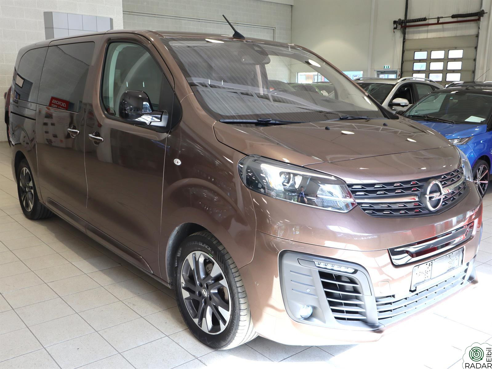 OPEL ZAFIRA LIFE LIFE 75kWh L2 Elegance 8-seter m/6xIsofix/Kamera/Skinn