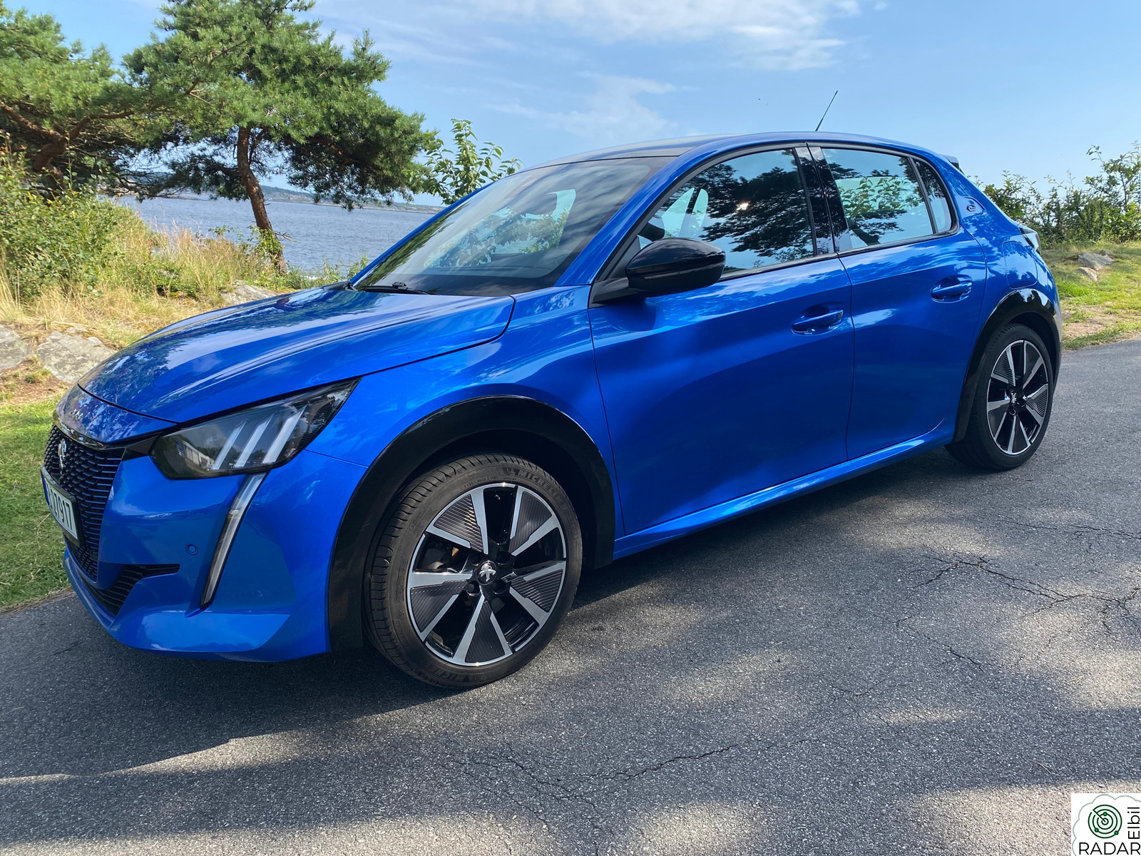 PEUGEOT 208 SE KM!GT Line 136hk.Skinn.Pano.Nybilgar.