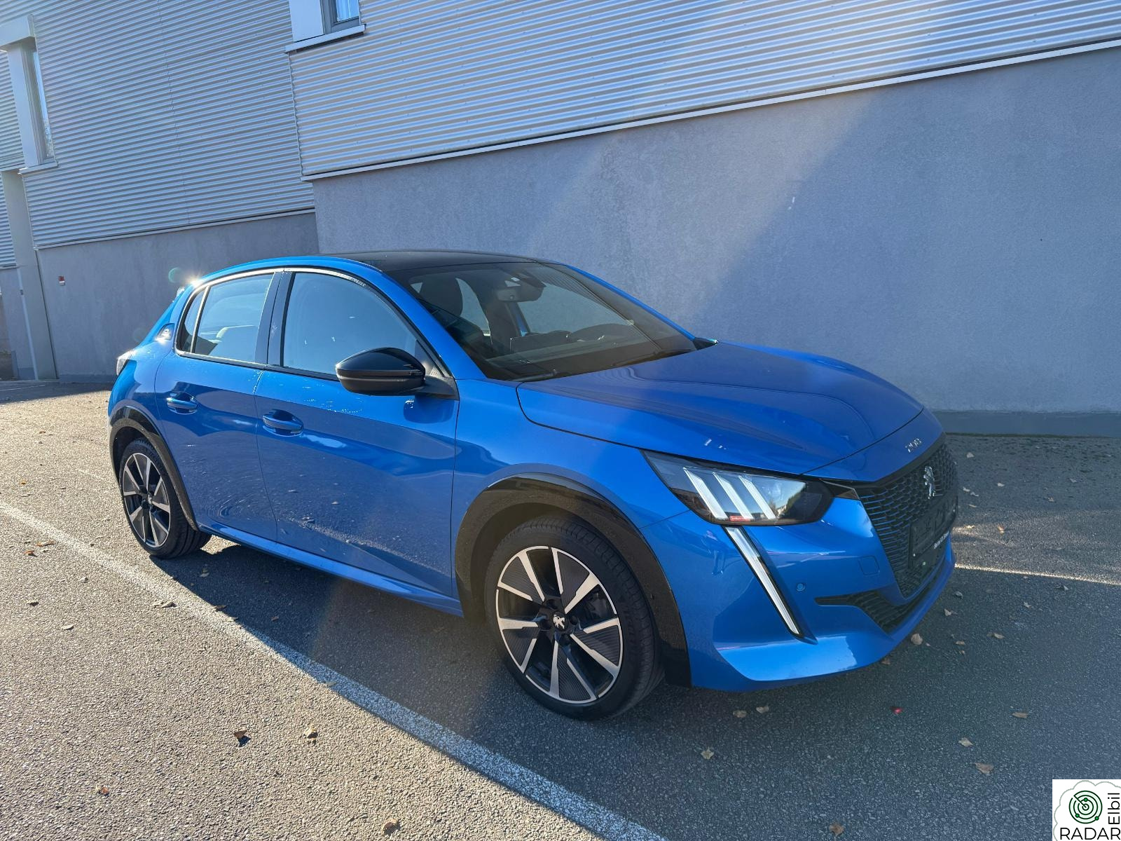PEUGEOT 208 136HK GT-LINE Navi R.kamera Led Panorama