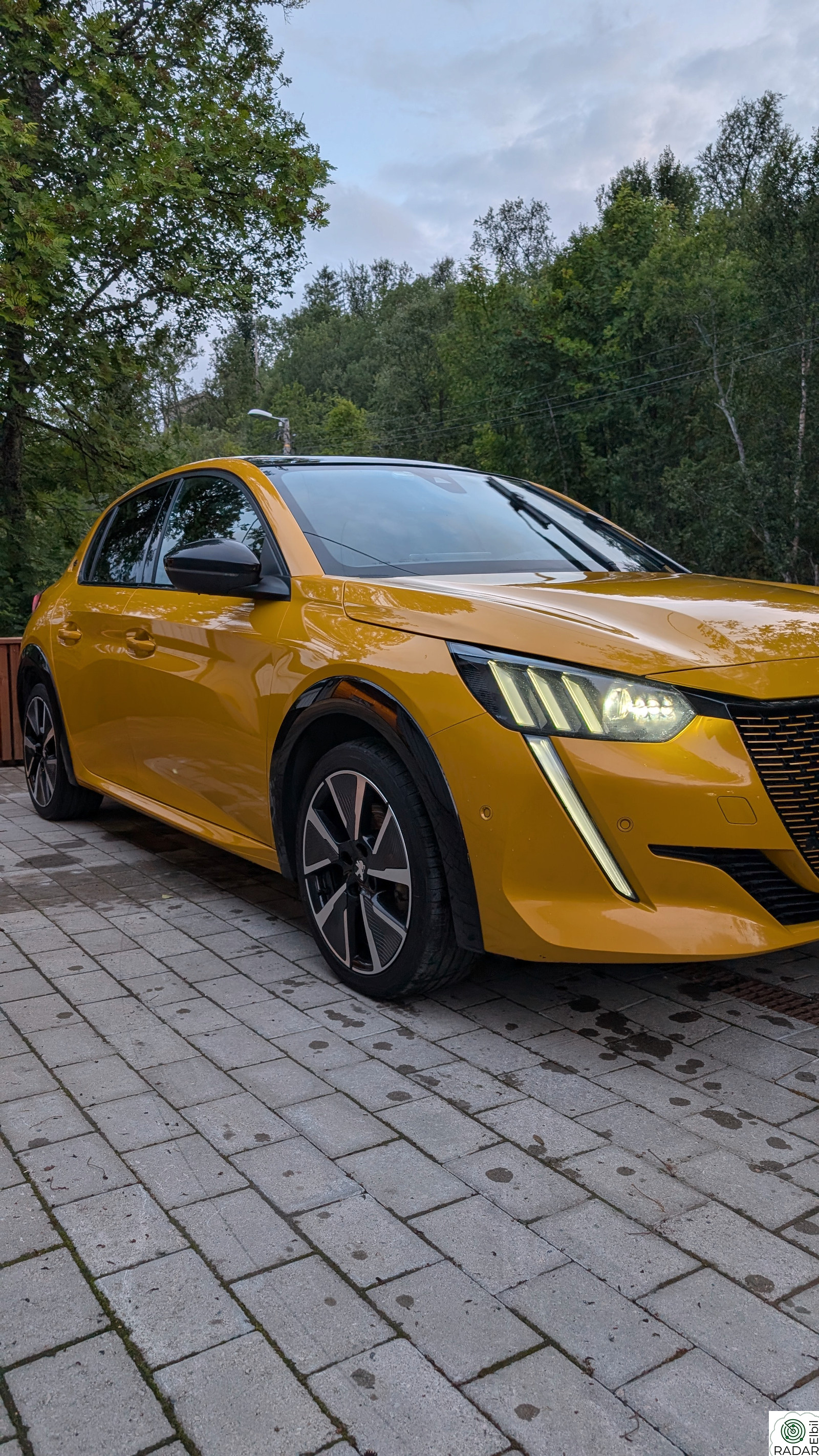 PEUGEOT 208 GT Line 136hk