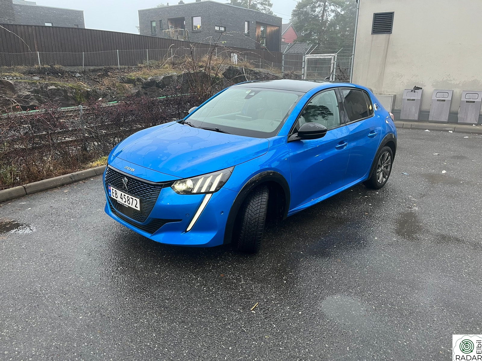 PEUGEOT 208 GT-136 HK / Navi / DAB+ / Kamera / Panorama ++