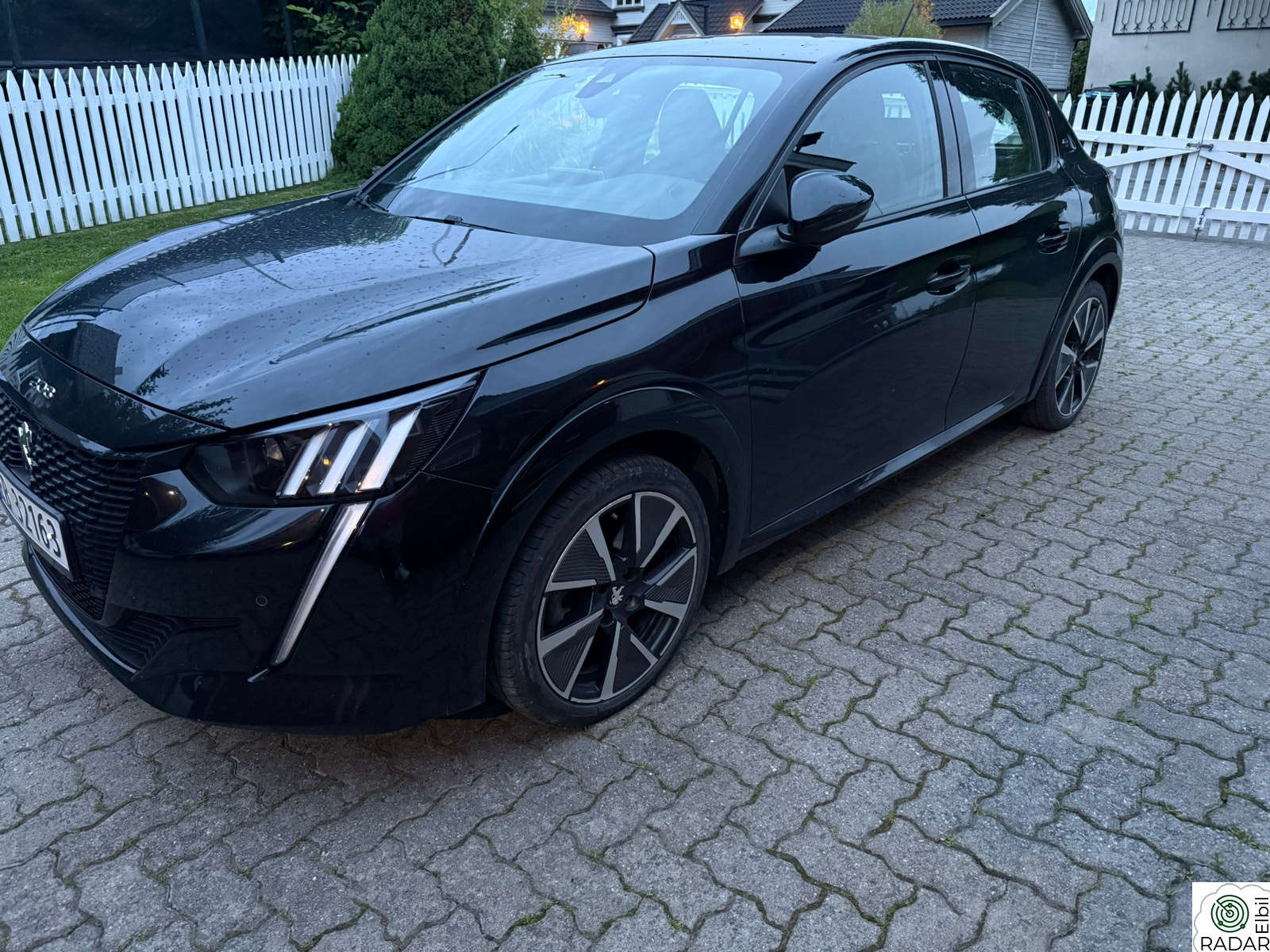 PEUGEOT 208 GT Line 136hk