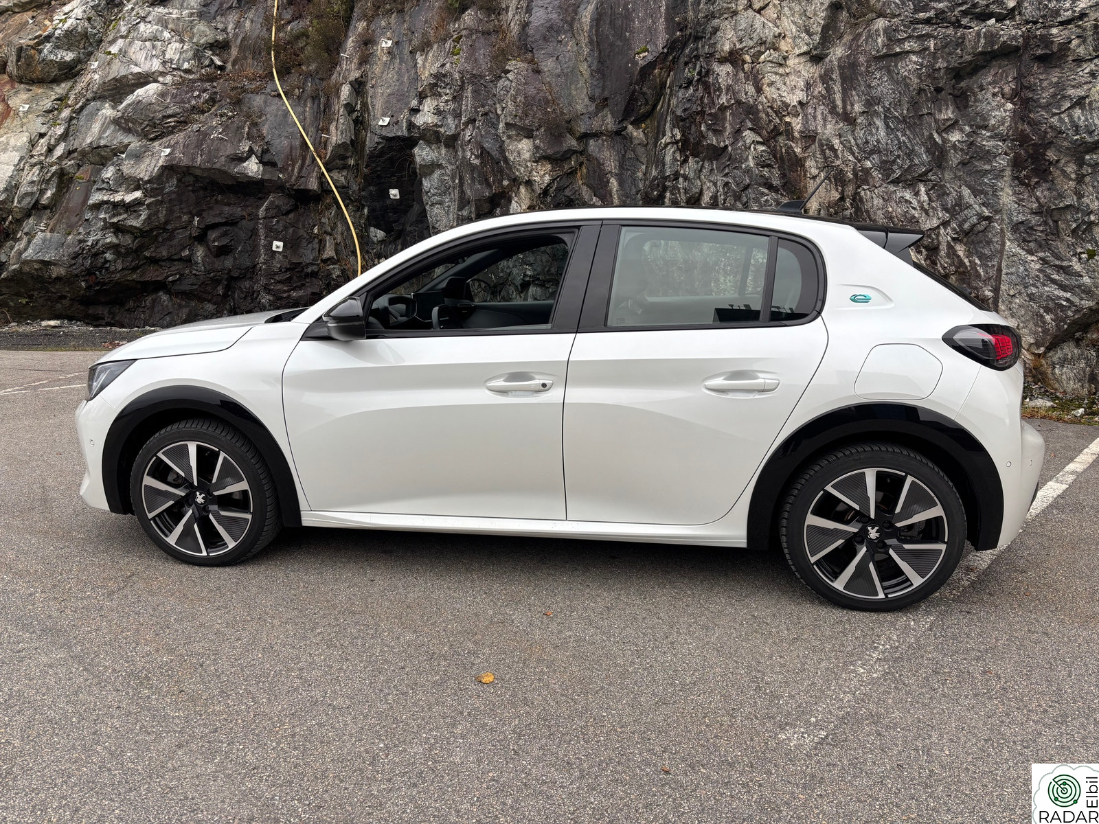 PEUGEOT 208 GT 136hk, toppmodell med alt utstyr