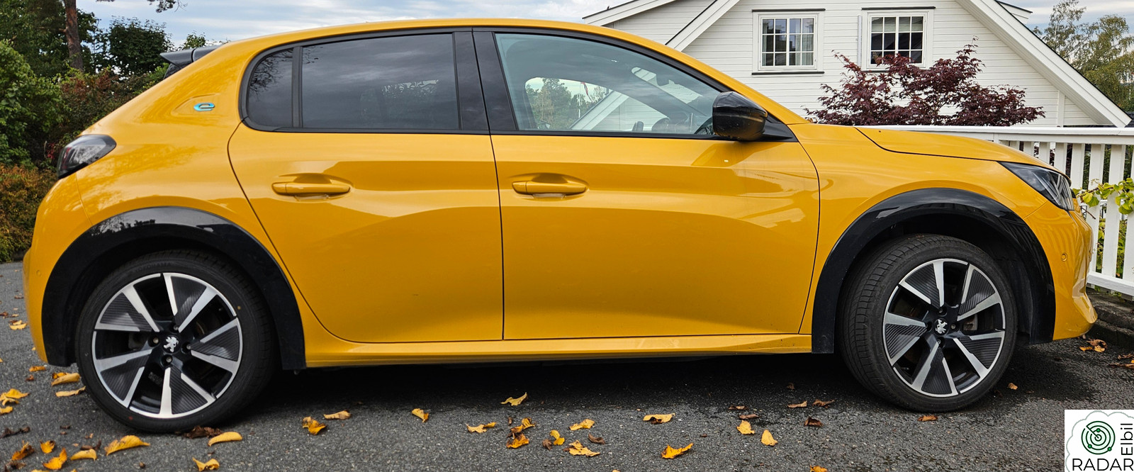 PEUGEOT 208 GT 136hk
