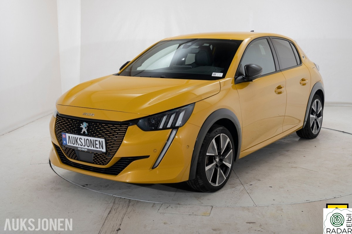 PEUGEOT 208 GT KAMERA ADAPTIV CRUISE DELSKINN