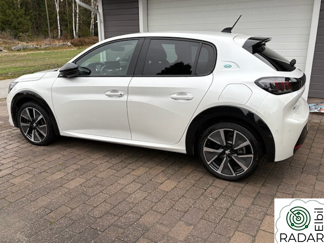 PEUGEOT 208 GT 136hk