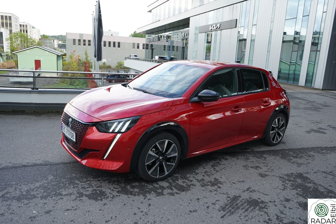 PEUGEOT 208 e-208 GT / Godt utstyrt / kun 6800 km !