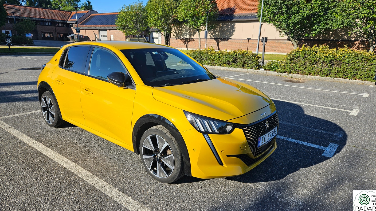 PEUGEOT 208 GT 136hk