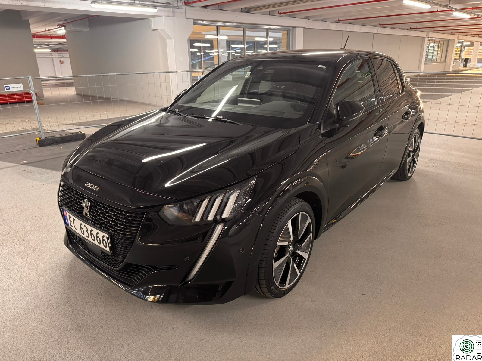 PEUGEOT 208 GT Pack 136hk