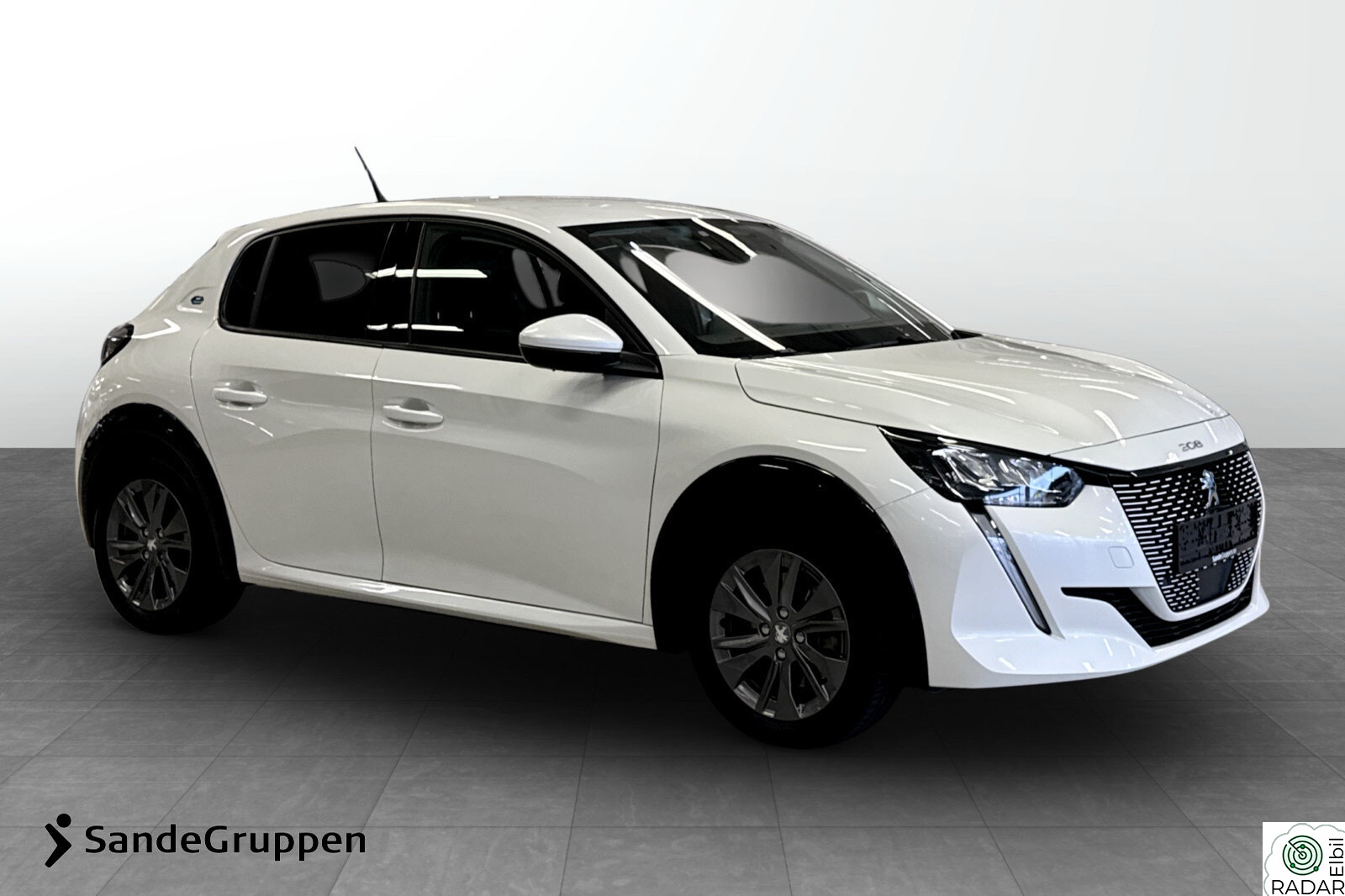 PEUGEOT 208 Allure 136hk Allure, EU 2027, lav km