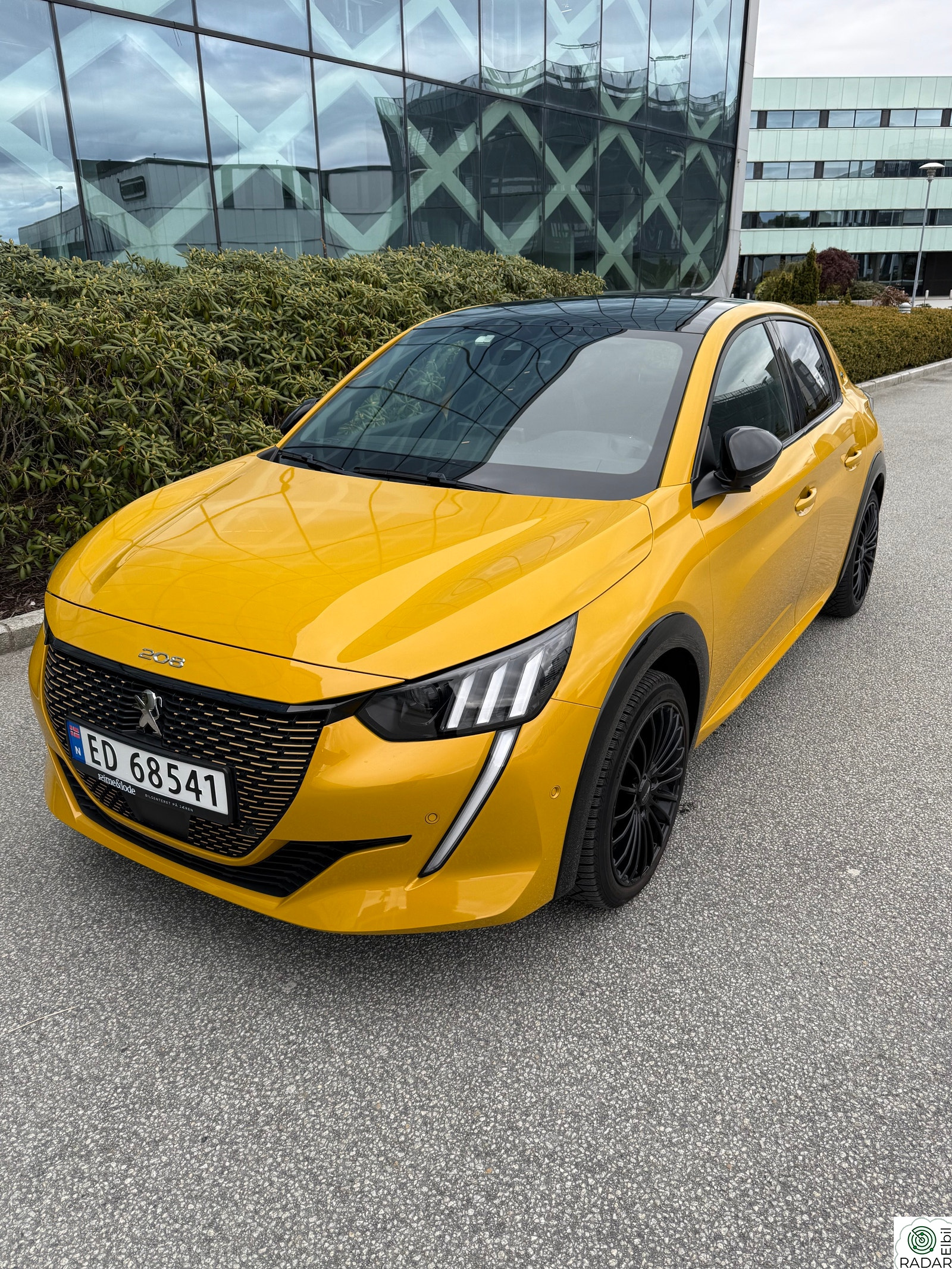 PEUGEOT 208 GT Pack 136hk