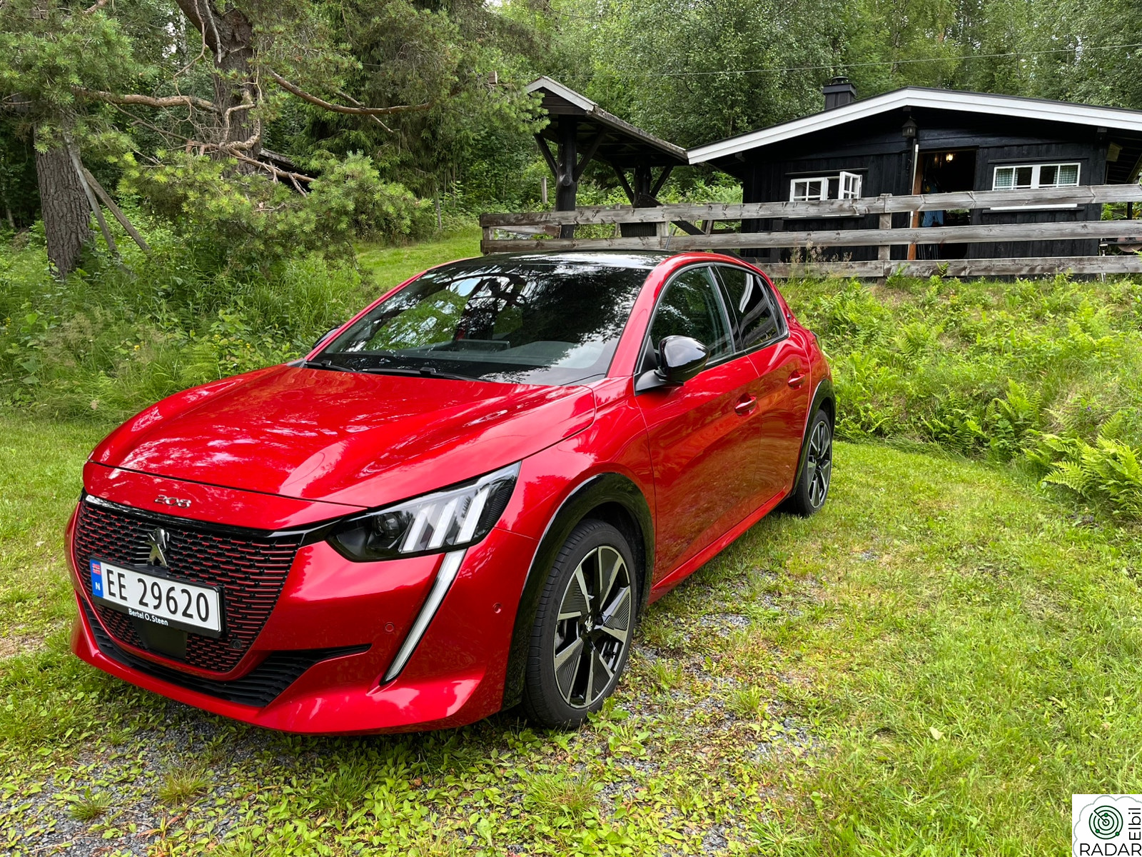 PEUGEOT 208 GT 136hk